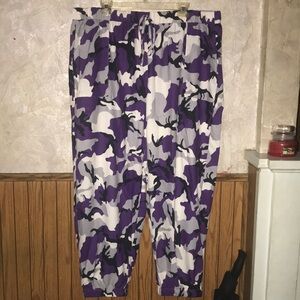 Purple camouflage joggers (3XL)